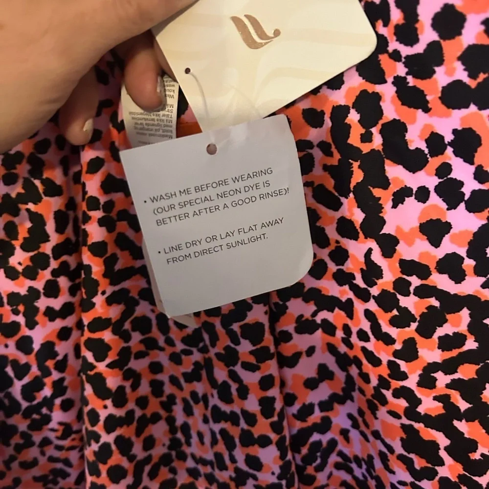 NWT Fabletics 4X Scoop Tie Back Shaping One-Piece Swimsuit Animal Print